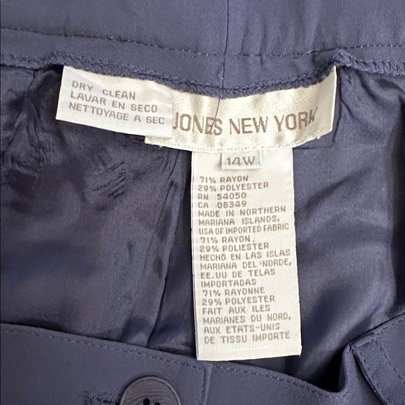 Professional Women’s Suit - Smoky Purple - Picture 16 of 16